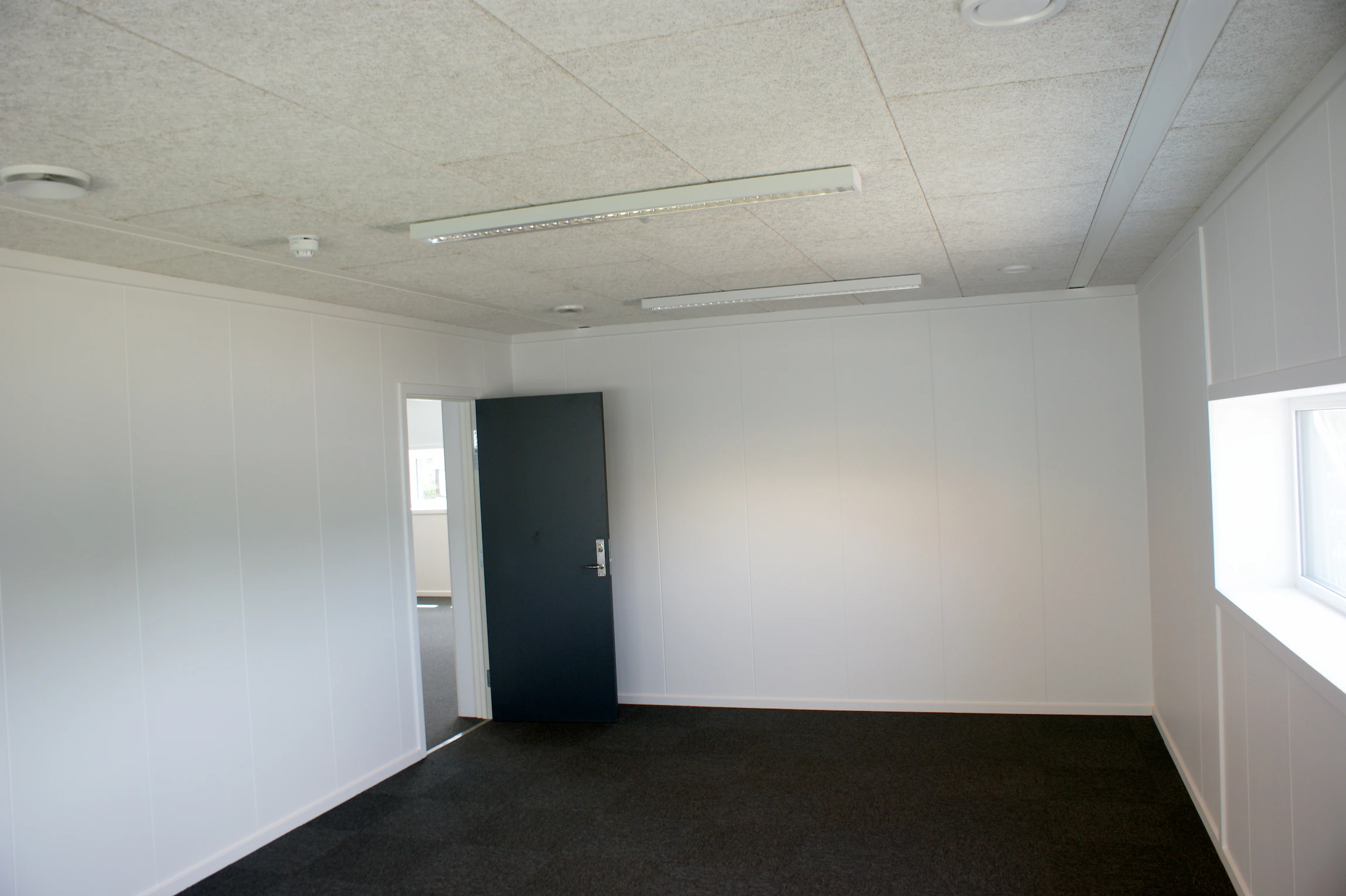 Kontorpavillon i to etager mødelokale